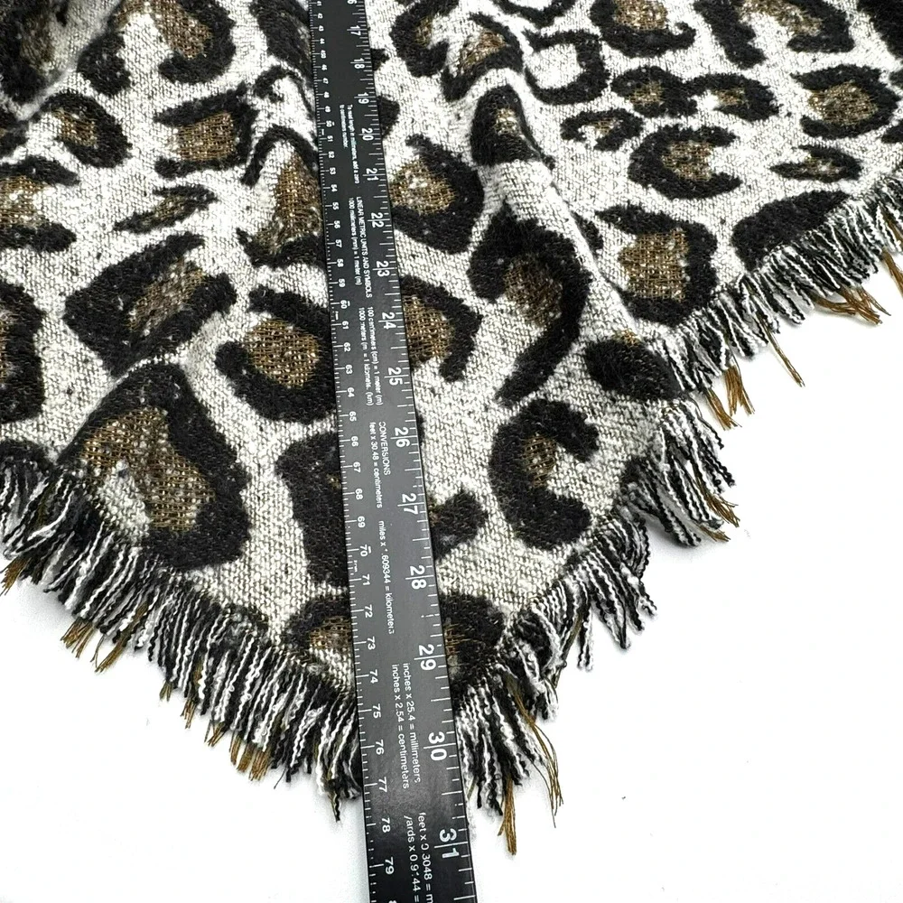 ALTAR'D STATE NWT Women’s Leopard Print Reversible Knit Shawl Wrap Scarf Tassels
